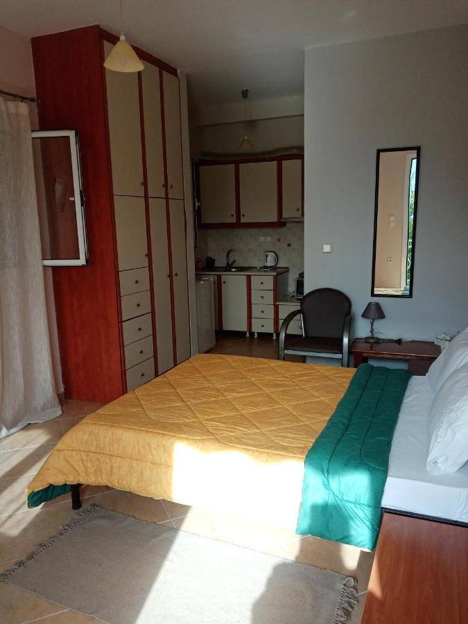 Jusmine Apartments Chalkís エクステリア 写真